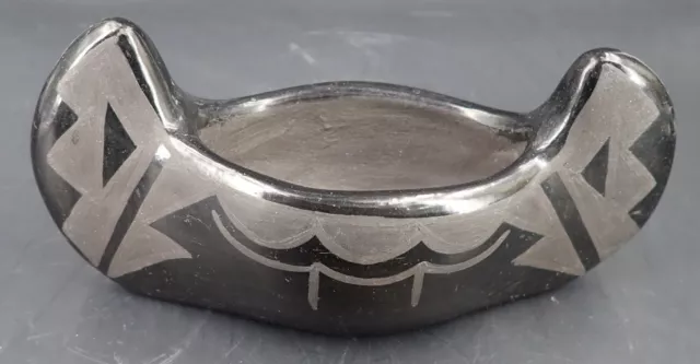 Flora Naranjo Santa Clara Pueblo Pottery Canoe  Black on Black Ware signed