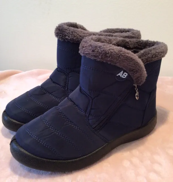 Women's Waterproof Hiking Shoes Faux Fur Lined Zipper Warm Winter Snow Boots