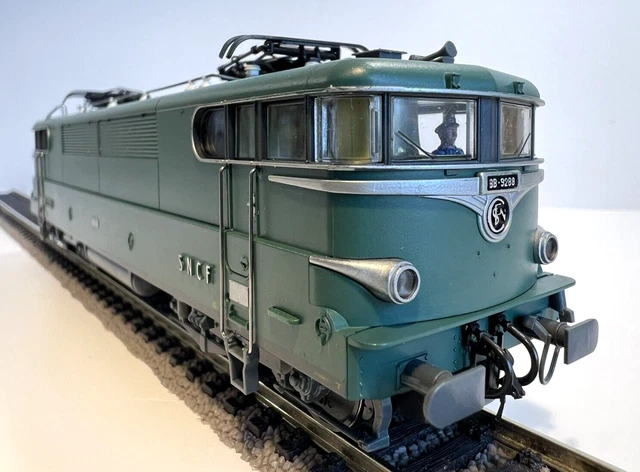Locomotive électrique Roco 63652 BB 8185 - Digitalisée, échelle HO, Couleur Verte, Occasion