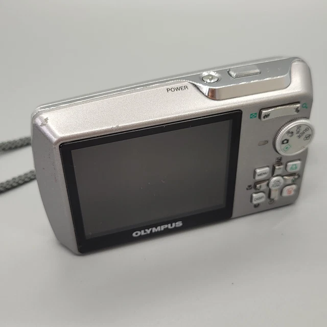 Olympus Mju 740 7,1 megapixel fotocamera digitale compatta argento testato 2