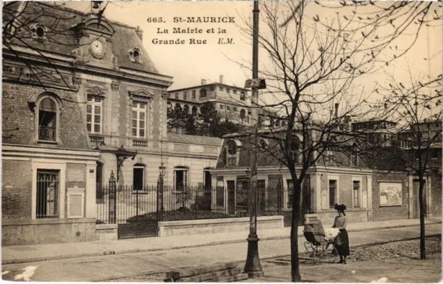 CPA AK St.Maurice La Mairie et la Grande Rue FRANCE (1283011)