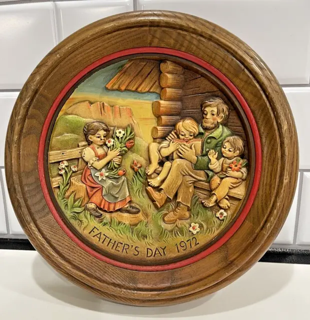 Vtg. ANRI Hand Carved  Wooden Round Father’s Day 1972 Hanging Plate No247