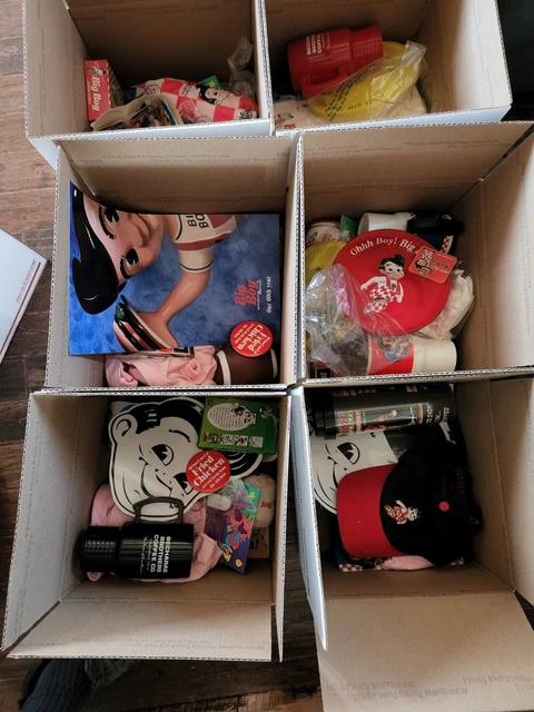 Vintage BOB'S BIG BOY ELIAS BROTHERS RESTAURANT COLLECTIBLE 20+ ITEM GRAB BOX