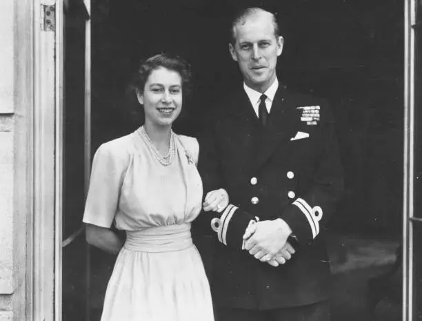 Princess Elizabeth & Lieutenant Philip Mountbatten outside Bucking - 1947 Photo