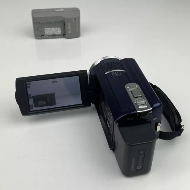 Sony DCR-SR68 Digital Handycam 80GB Camcorder + Battery & Charger, Tested Works