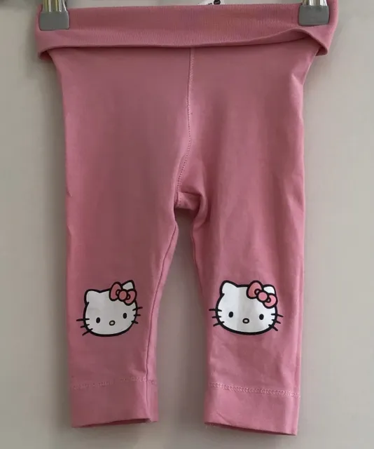 Pacchetto di abbigliamento per bambine età 3-6 mesi cura della mamma Next Hello Kitty 3