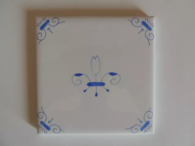 Delft Blue & White Oxen Tiles with Tulip center for kitchen Bath/shower (30)