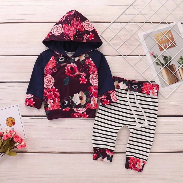 Top con cappuccio floreale neonato bambine + stampa nome a righe marca bambina