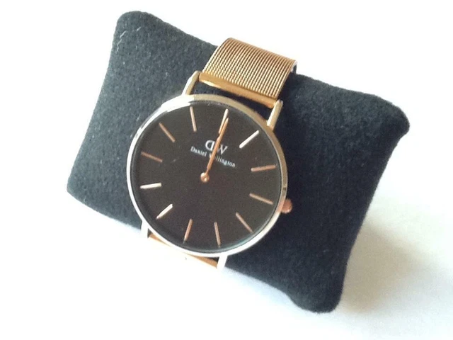 PRE OWNED DANIEL WELLINGTON Unisex Classic Watch. Gold. Black dial. B40R8 80.00 PicClick UK