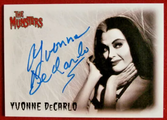 THE MUNSTERS - YVONNE DE CARLO - Personally Signed Autograph Card - Rittenhouse