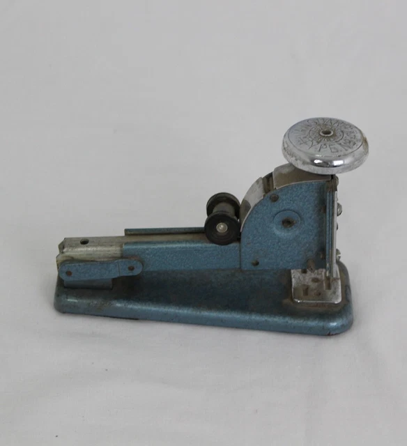 Vintage Vanguard Stapling Machine x2 incl Box of Pointed Wire Staples
