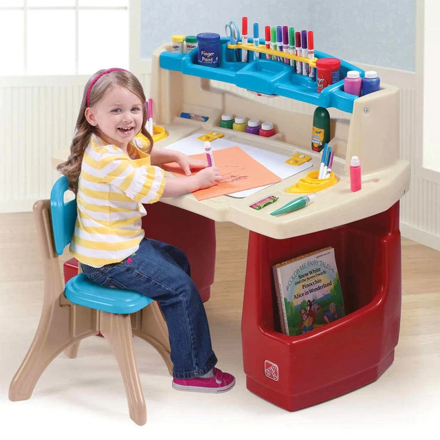 Step2 Kinder-Schreibtisch mit Hocker Deluxe Artists Step2