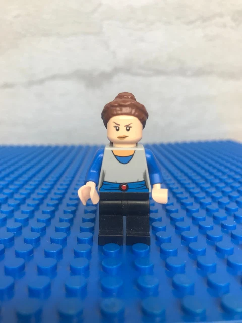 LEGO Star Wars Padme Naberrie Amidala Minifigure 7961 LEGO Star Wars Padme Naberrie Amidala Minifigure 7961