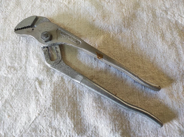 Pince à Cravate Vintage Dorée Et Argentée – Outil Multiprise