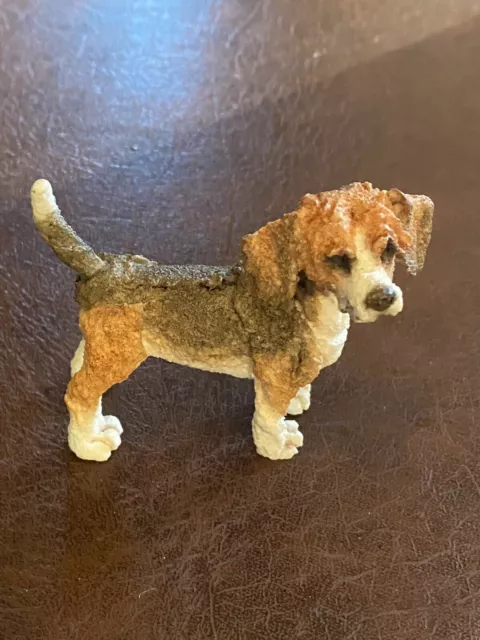 a breed apart beagle Puppy dog figurine Olive