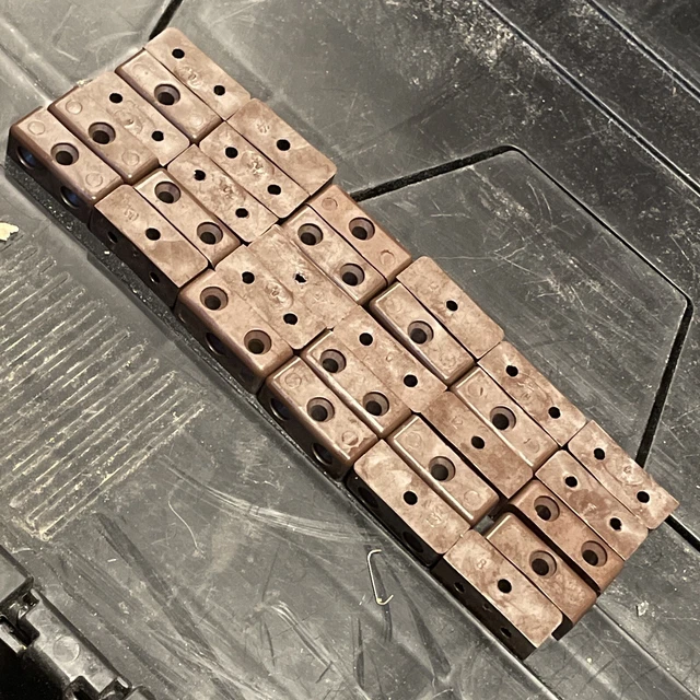 thumbnail image 2 of 30 Pack Modesty Blocks For Carpentry - Cabinet & Wardrobe Furniture Fixing Blocks 2 of 6