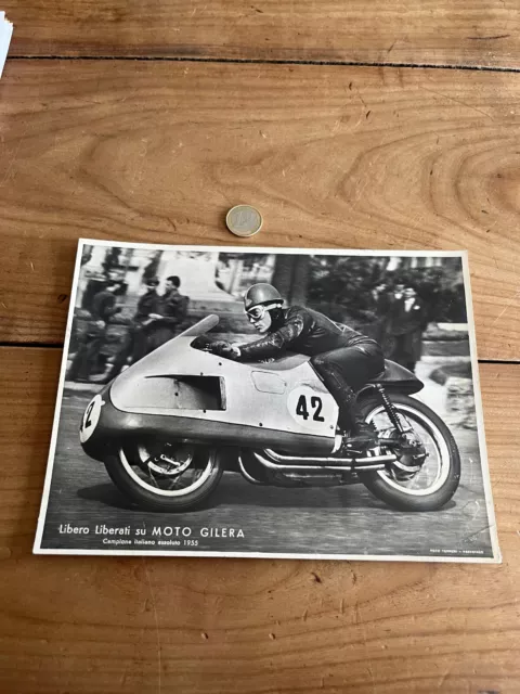 photo motorcycle de racing N53 free liberti motorcycle gilera Italian champion 1955