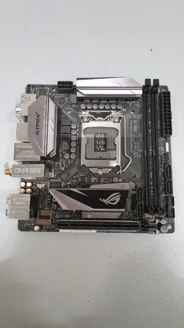 ASUS Rog STRIX Z270I GAMING Desktop Motherboard MINI ITX LGA1151 DDR4 Intel Used