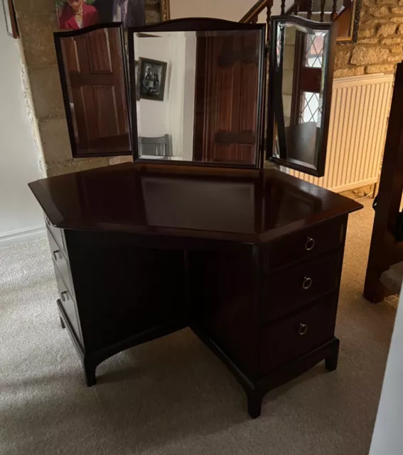 Stag vintage dressing table with mirrors excellent condition