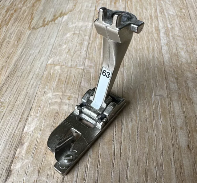 Bernina Old Style Presser Foot #63 Rolled Hem 3mm