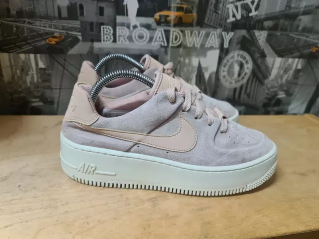 empresario mirar televisión escapar NIKE AIR FORCE 1 Nude Pink Suede Platform Trainers Size UK 5 EU 38.5 EUR  27,15 - PicClick IT