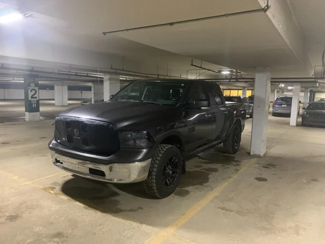 Ram: 1500 SLT