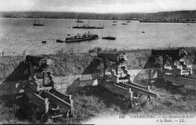 Carte Postale Ancienne Cherbourg - Croix De La Légion D'Honneur - 50, France
