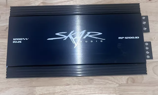 Skar Audio RP-1200.1D 1200W Mono Class D Amplifier with Remote Subwoofer Control