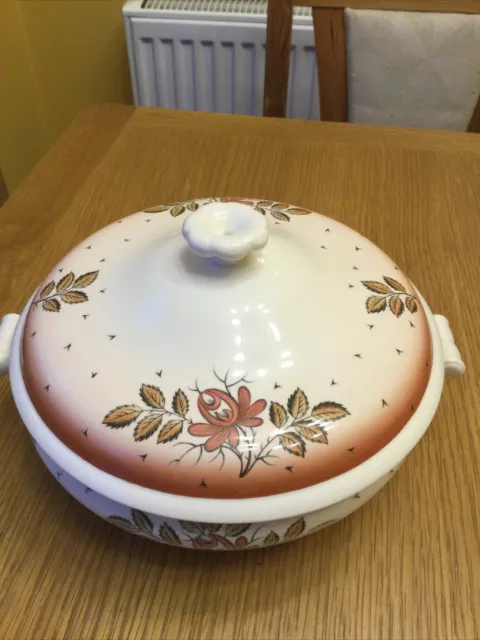 Rare Wedgwood Of Etruria & Barlaston Sunrise Design Covered Tureen Serving Dish