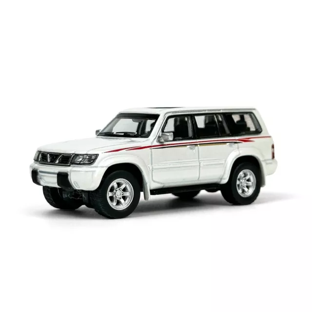 1:64 Scale Paudi Nissan Patrol 1998 Y61 White Diecast Model Toy Car Collection