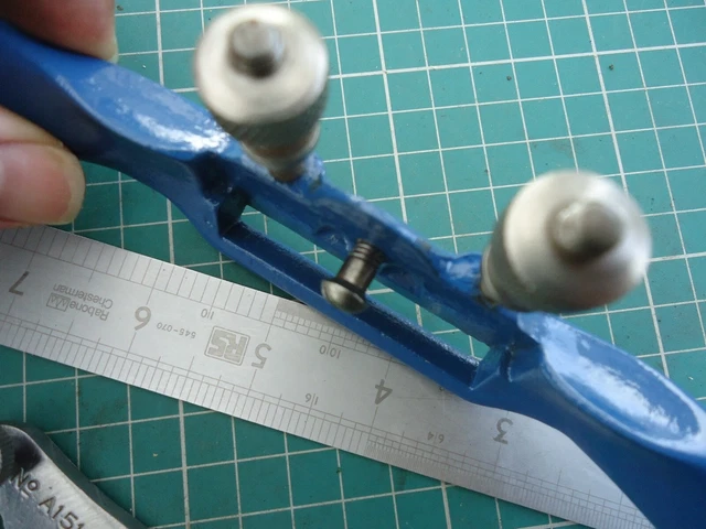 Classic * RECORD * No A151 Flat Sole / Base Spokeshave ~ Made in England 13