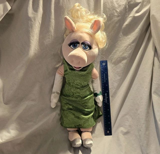 miss piggy green dress DISNEY STORE 20