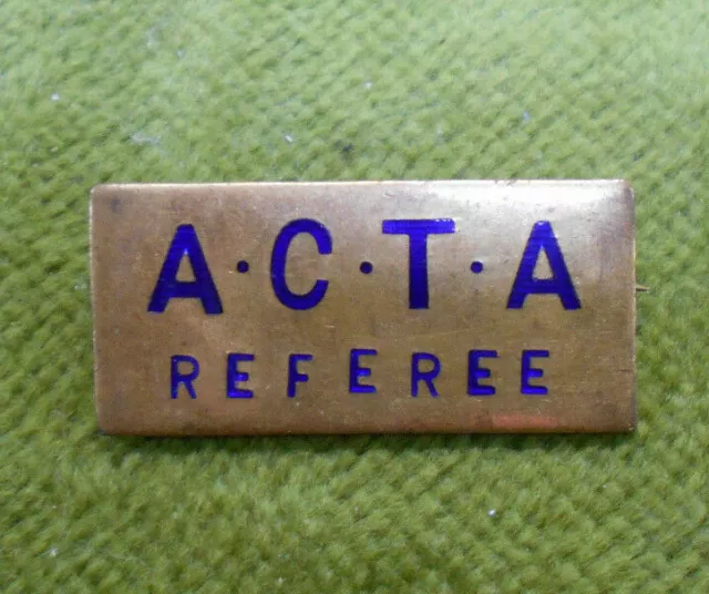 #D98. Australian   Clay Target Association  Referee  Lapel Badge