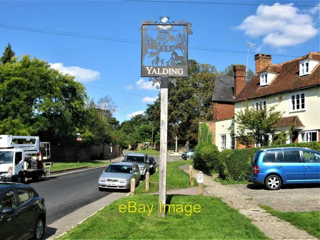 Photo 6x4 Yalding Village Sign Congelow Village sign on the B2010 in Yald c2018