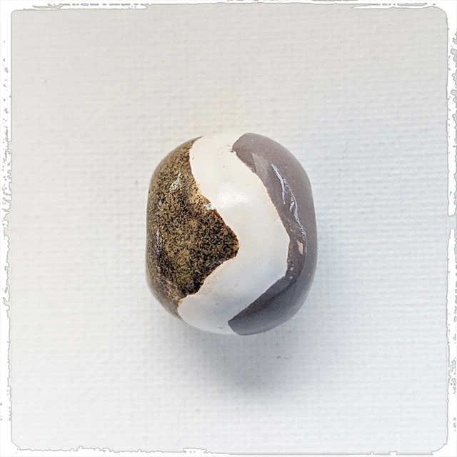 KAZURI  MACRAME BEADS -  round - gray, brown & white with V pattern