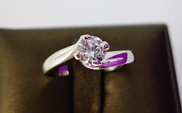 Bague Diamant Baguette K18 Or Jaune - Diamant Principal 0.039 Ct + Latéraux 0.133 Ct - Occasion Bon état