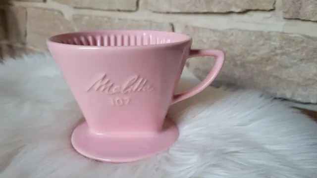Porte filtre à café ancien en céramique rose Melitta 123 - Début