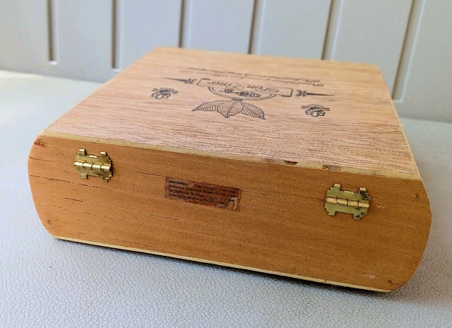 Vintage Wooden Cigar Box Don Lino Hinged Lift Top Dominican Republic