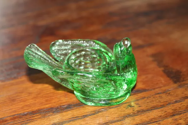 Vintage Degenhart Glass Green Bird With Berry Salt Dip Cellar