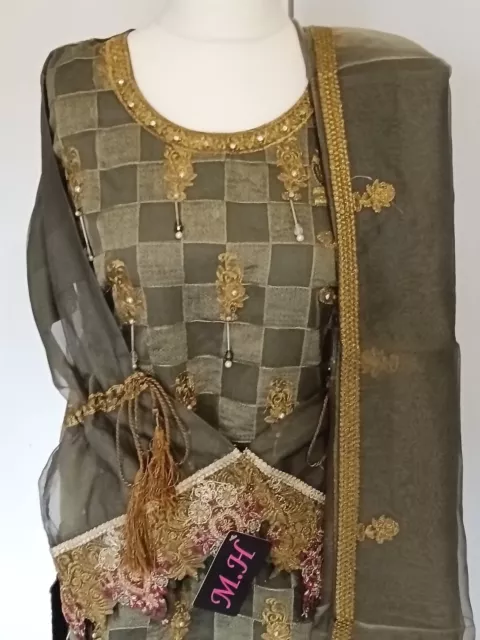 Designer indian / pakistani designer suit / 3pc kameez shlwar embroidery work