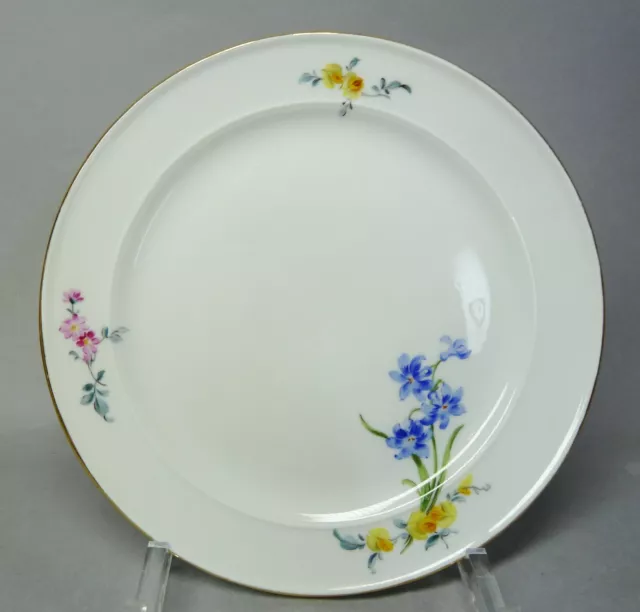 (H4783) Meissen Teller, bunte Blumenmalerei, Goldrand, I-Form, D = 18 cm