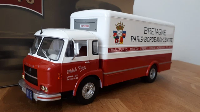 Camion Saviem SM8 Citerne Avia 1968 – Modèle Réduit IXO 1/43 En Boîte – Occasion Collector