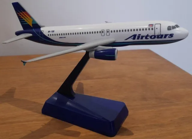 Airbus A320 Airtours Collectors Model Scale 1:200