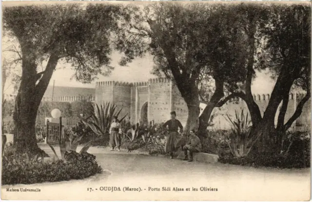 CPA AK MAROC OUDJDA - Porte SIDI Aissa et les Oliviers (92756)