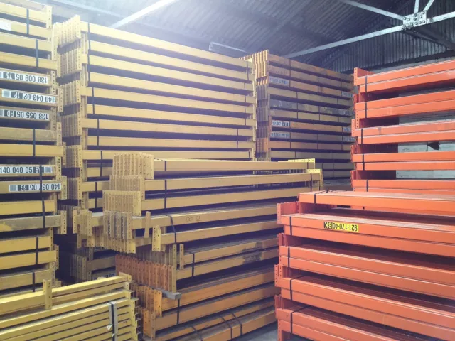 Used Warehouse Pallet Racking 4 bays 3m H x 900mm D 2.7m W x 2 Levels x 2 T