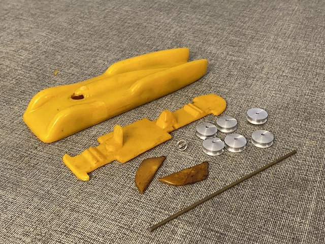 Kit Résine à monter voiture des Records Mercedes Benz T80 de Marque R
