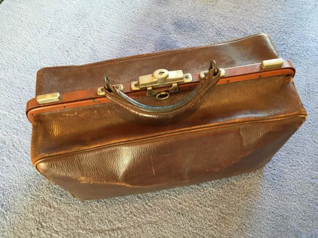 original brauner Arztkoffer Hebammenkoffer Doktortasche gebraucht rar Antiquität