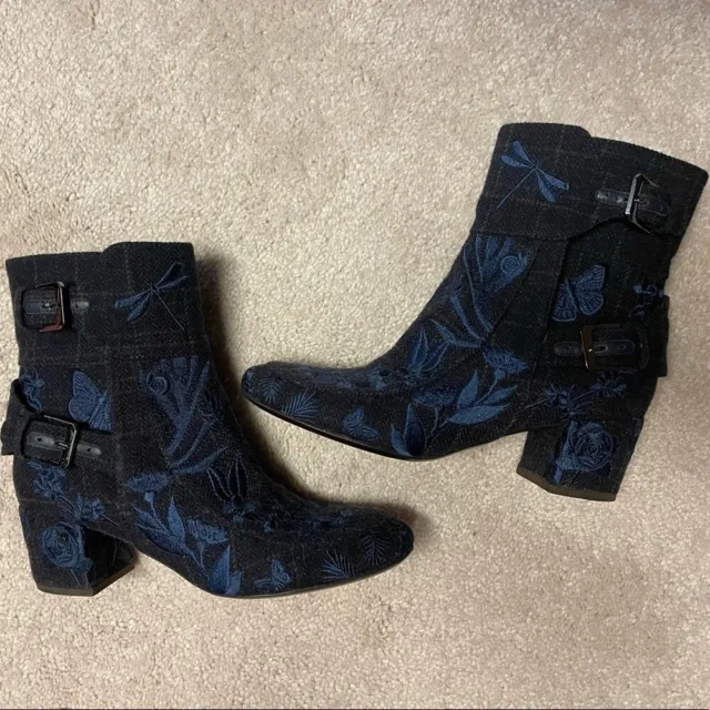 Laurence Dacade Embroidered Floral Booties