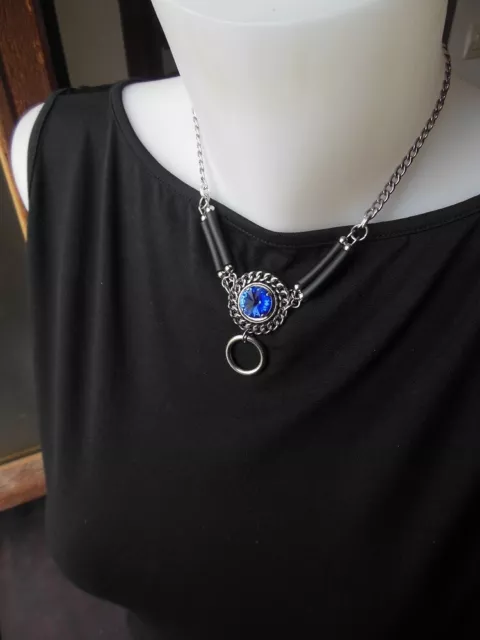 Ras de cou bdsm, collier de soumise avec cristal bleu ou rouge, jeux bondage 2