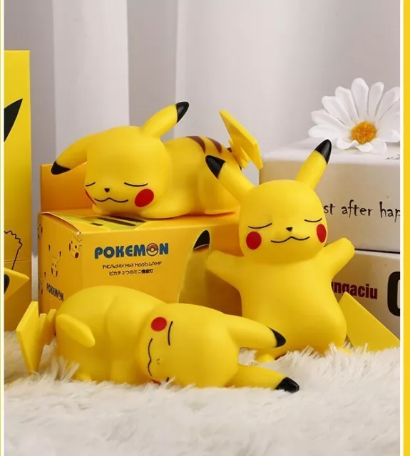 POKEMON SET GIFT BOX Lampada Nottura camera bimbi Pikachu Squirtle Charmender 2